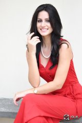  Larissa Bonesi Interview About Thikka Movie